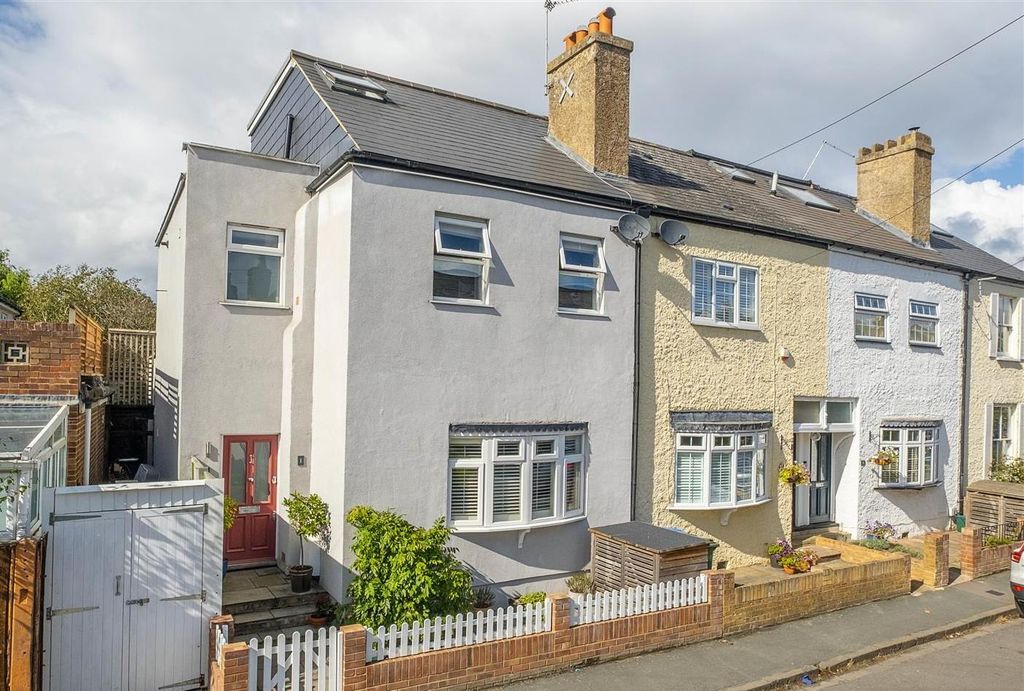Property photo 1 of 19 Front 1 Queens2.Jpg