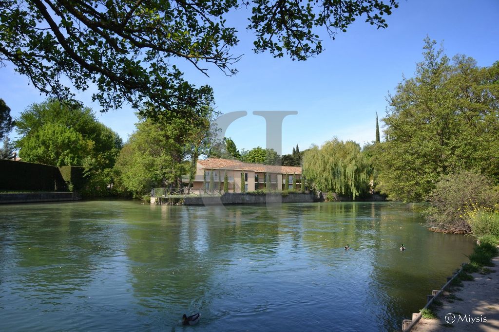 Property photo 1 of 2