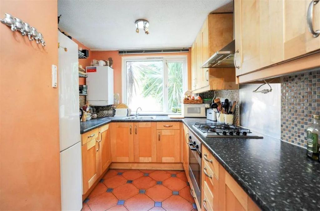 Property photo 2 of 4 2