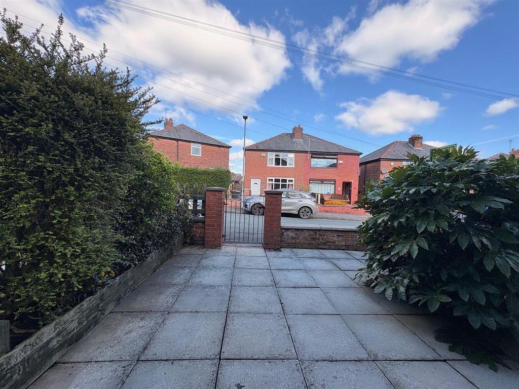 Property photo 2 of 16 Front View.Jpg