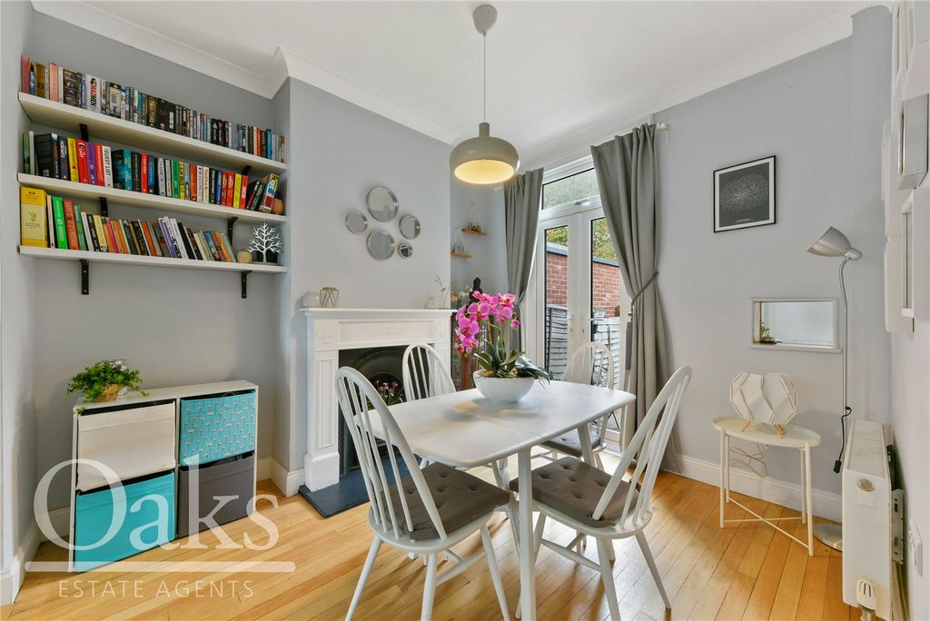 Property photo 3 of 9 Picture No. 06