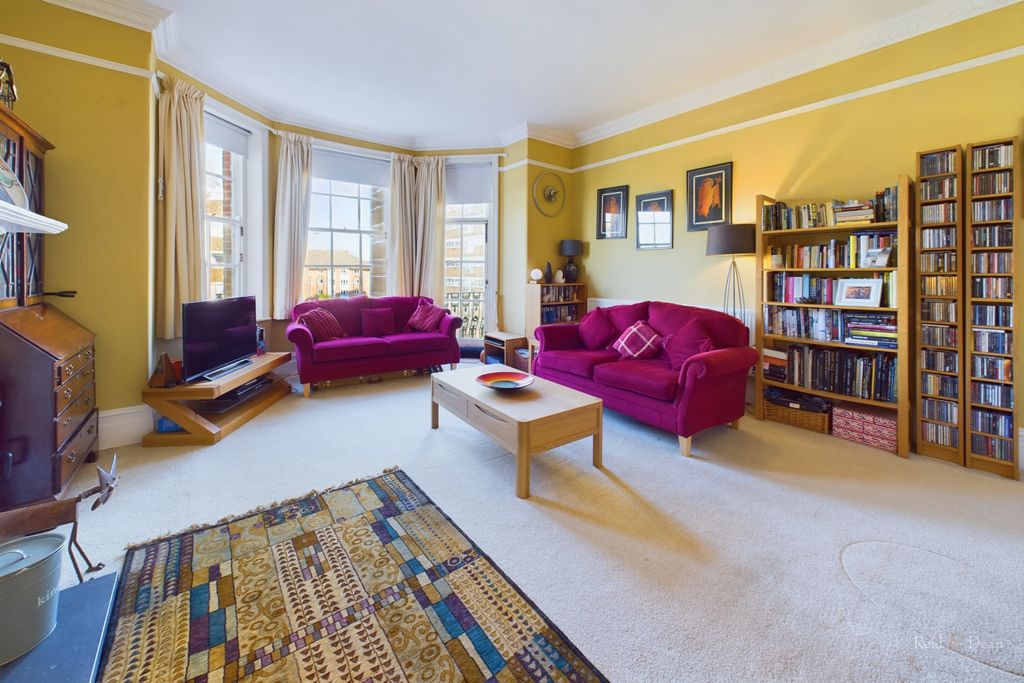 Property photo 3 of 19 1091-Hr-3.Jpg