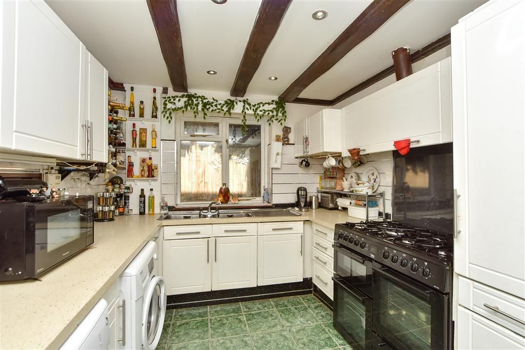 Property photo 3 of 13 Kitchen/Breakfast Room