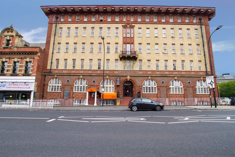 Property photo 1 of 6 External