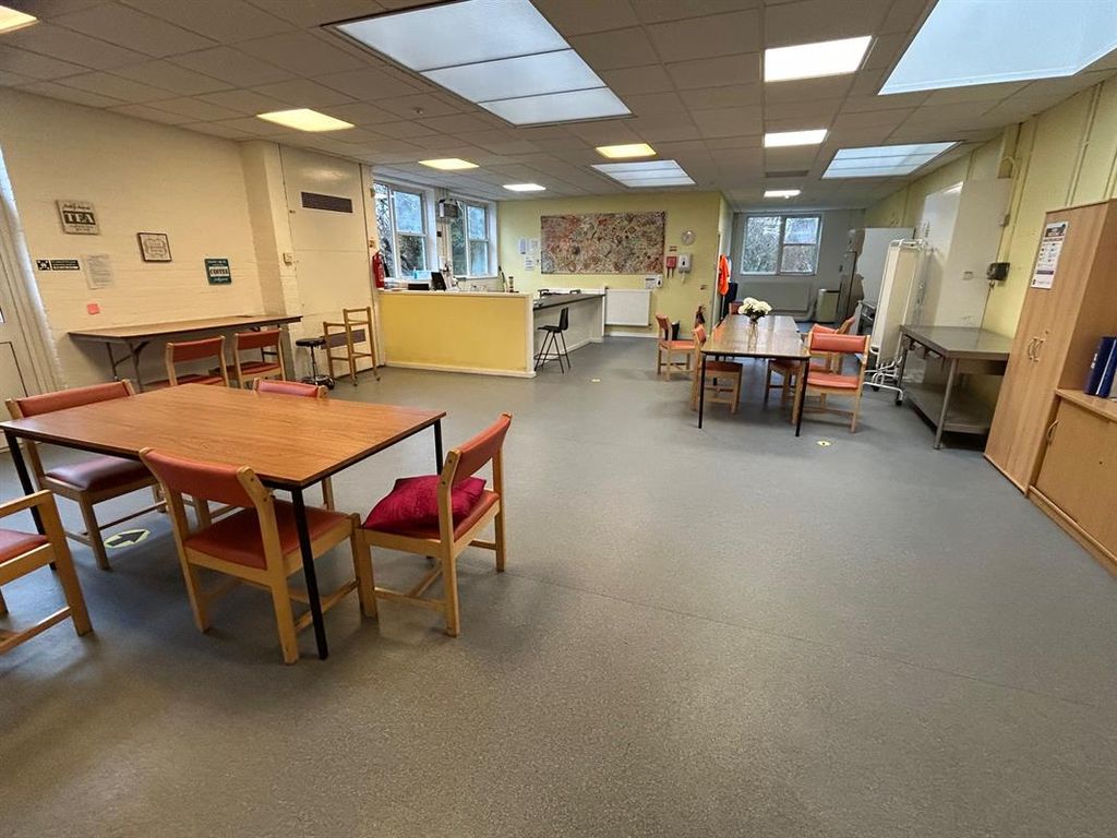 Property photo 3 of 9 Photo