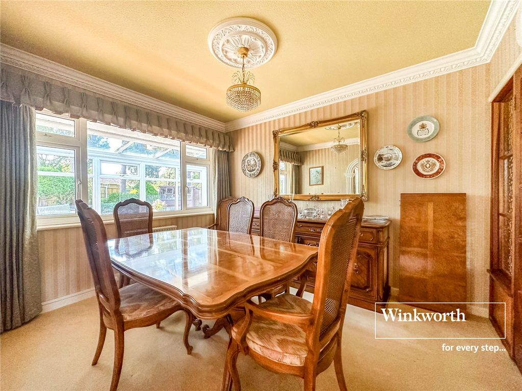 Property photo 3 of 21 Picture No. 11