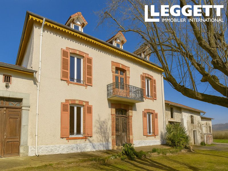 Property photo 1 of 10