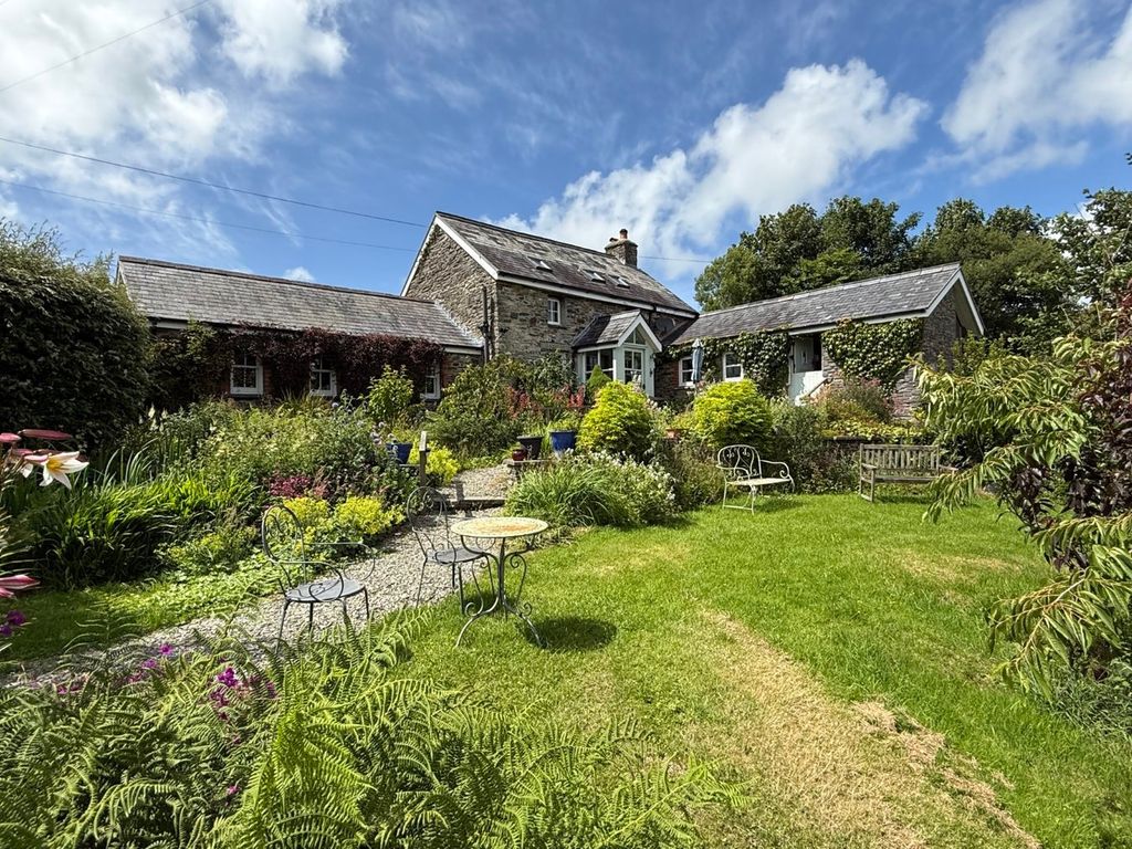 Property photo 1 of 59