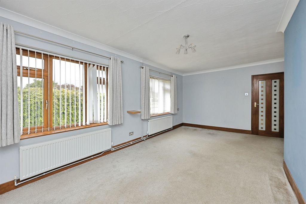 Property photo 3 of 24