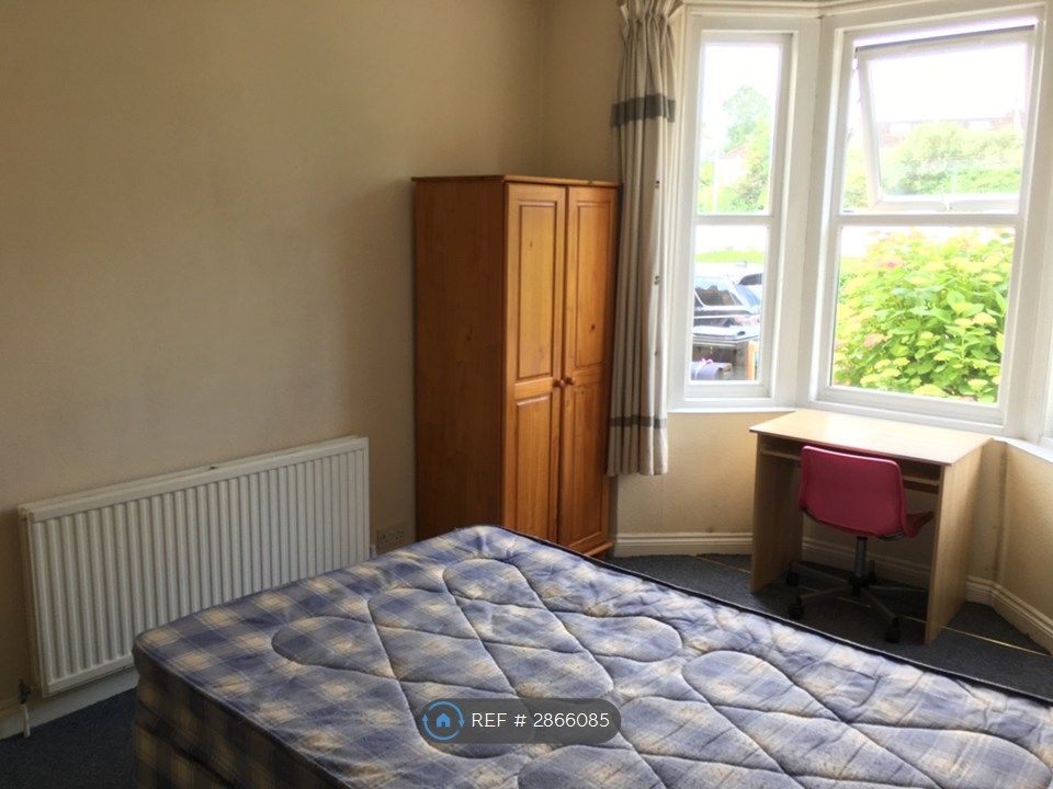 Property photo 3 of 14