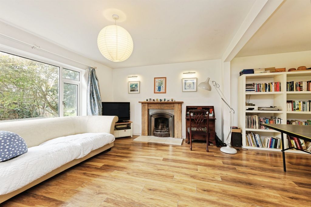 Property photo 2 of 18