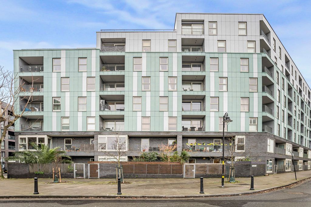 Property photo 2 of 21 Exterior