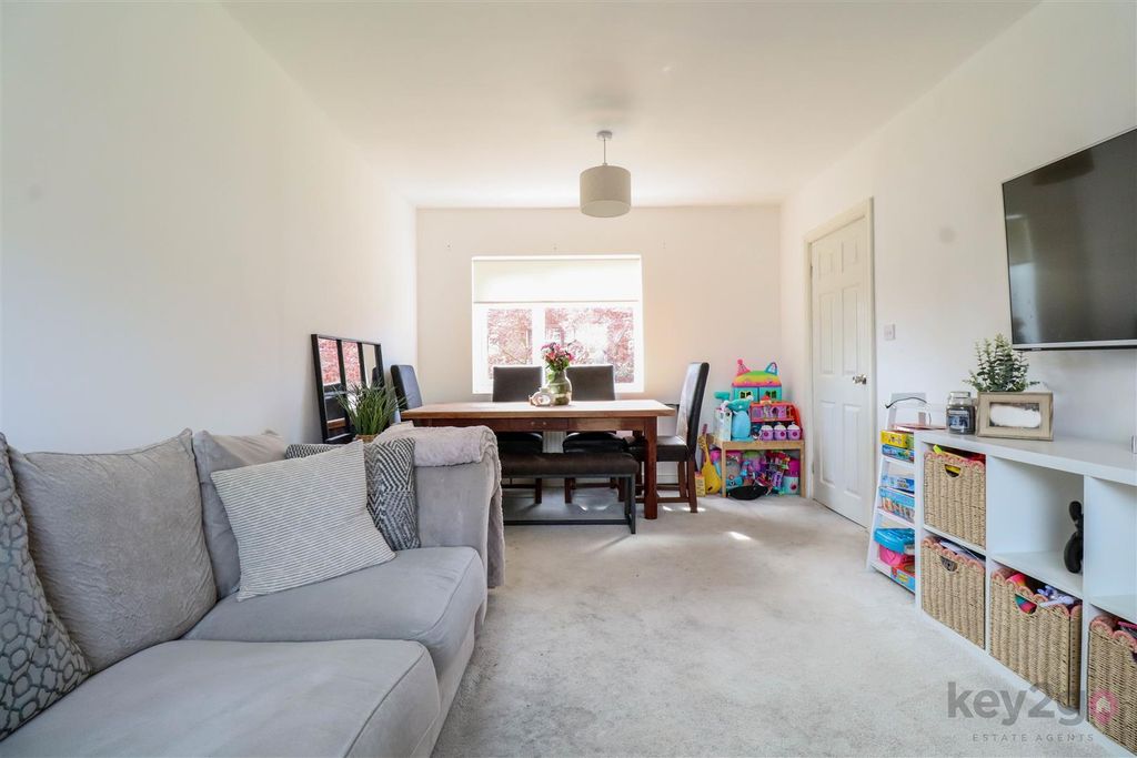 Property photo 3 of 15 Img_2925.Jpg