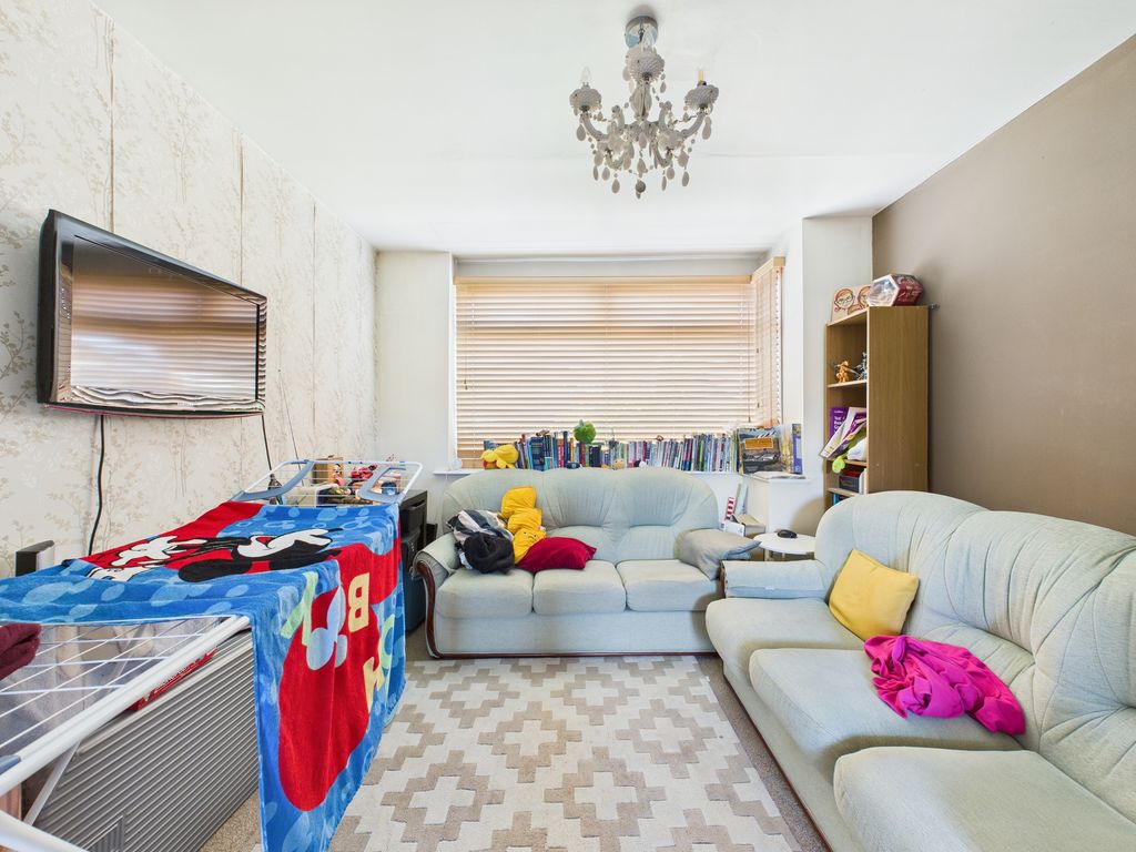 Property photo 3 of 15