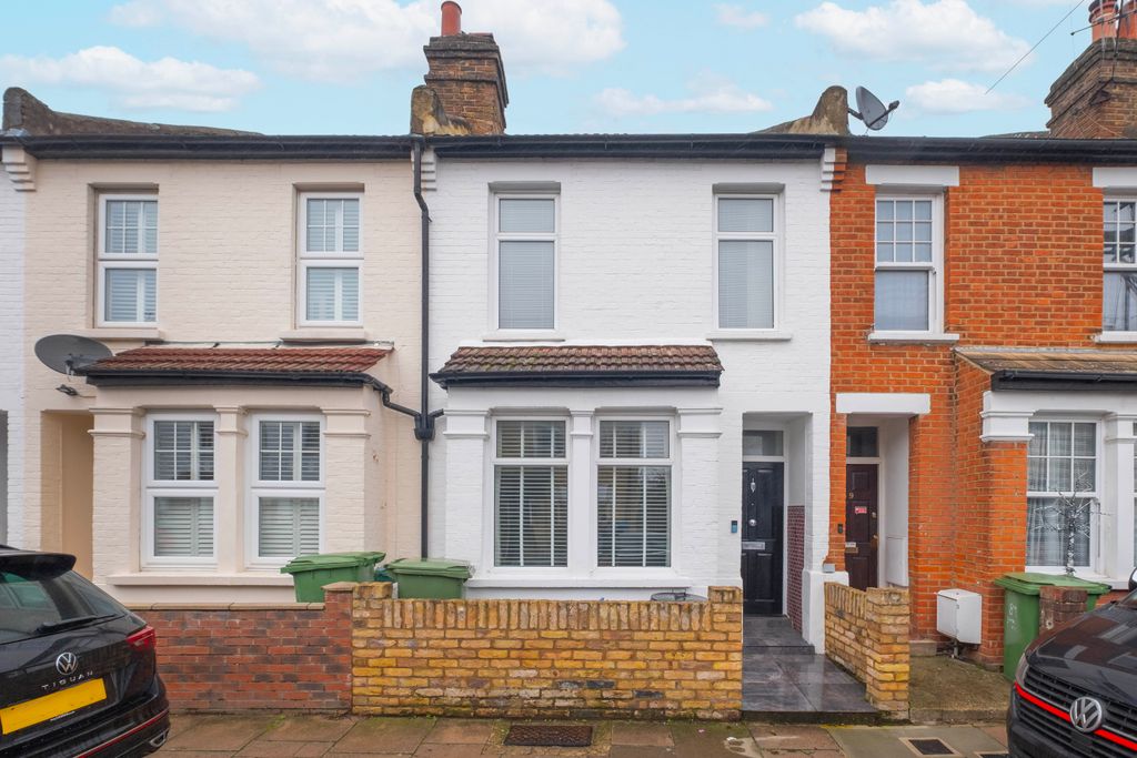 Property photo 1 of 11