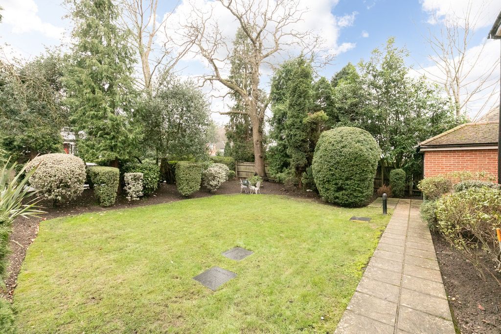 Property photo 2 of 9