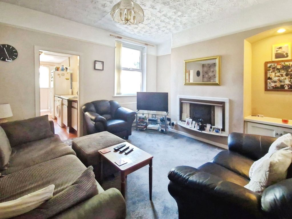 Property photo 2 of 14 Pbox-Img.Jpg