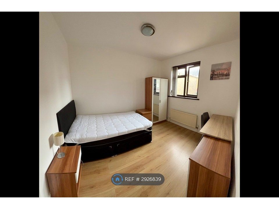 Property photo 3 of 5