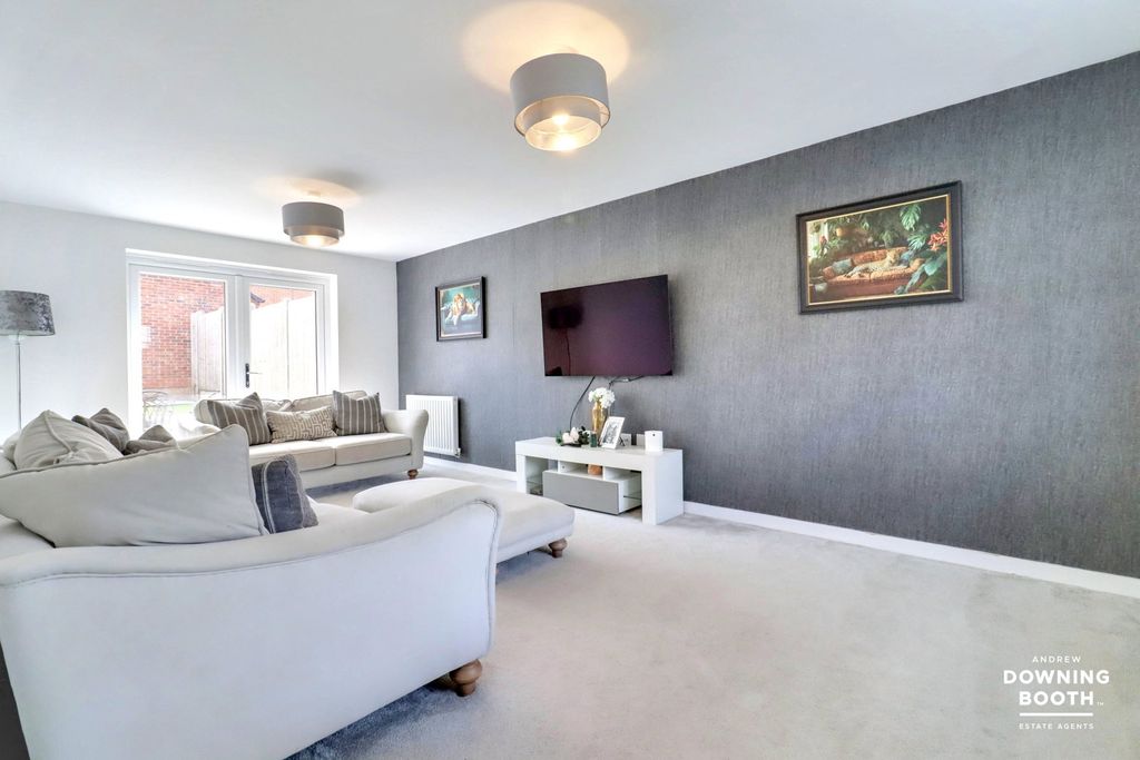 Additional image 4 of 4 bed detached house for saleThompson Way, Lichfield WS13