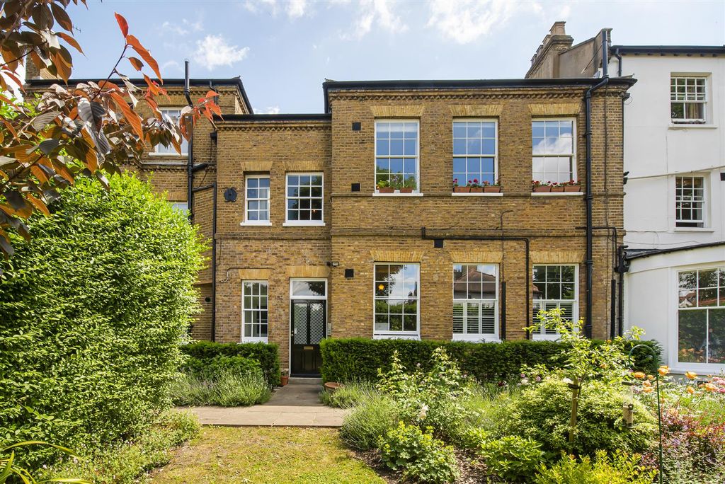 Property photo 1 of 17 Helliwell &amp; Co