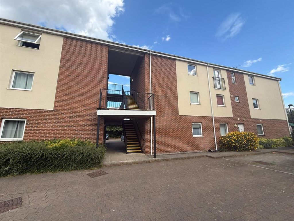 Property photo 1 of 9 External Elevation