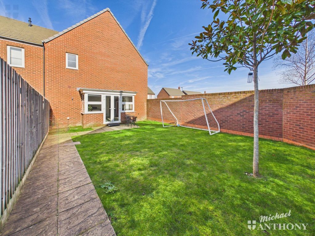 Property photo 3 of 21 59348107c7F442Da94180F03571E2E66_80_Cam03852G0-Pr0567-Still016