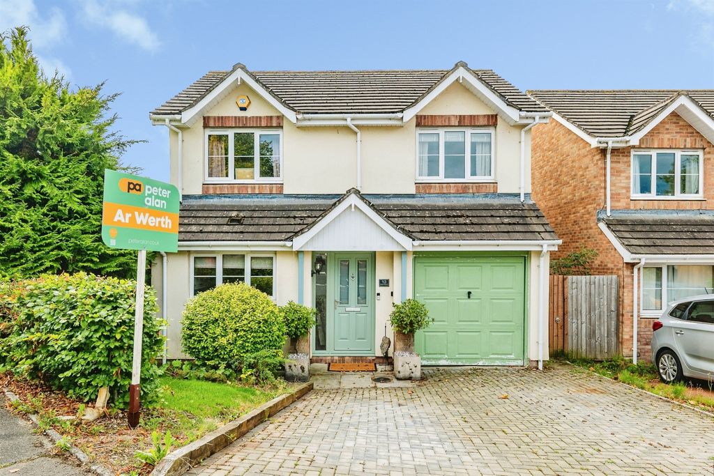 Property photo 1 of 33