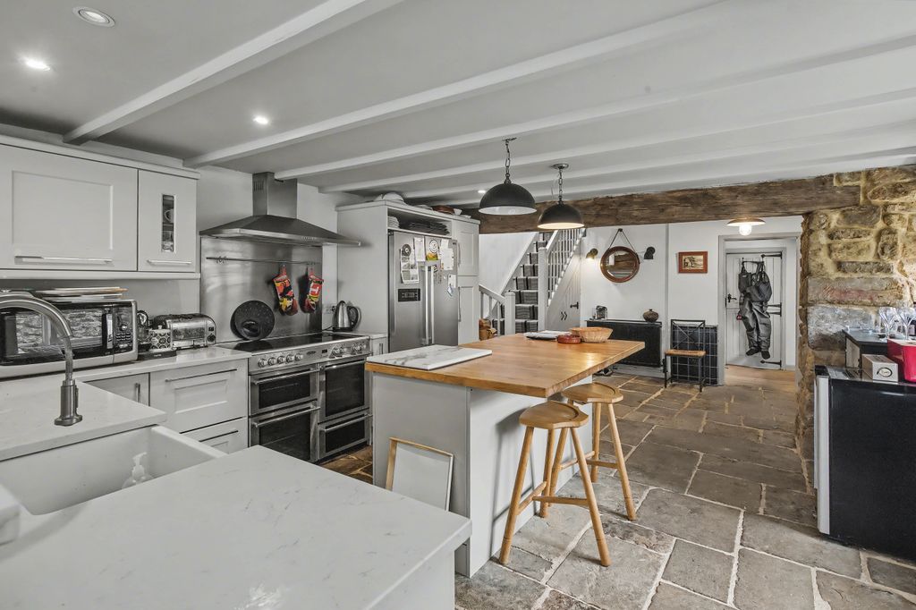 Property photo 3 of 28 Kitchen - Angle 2