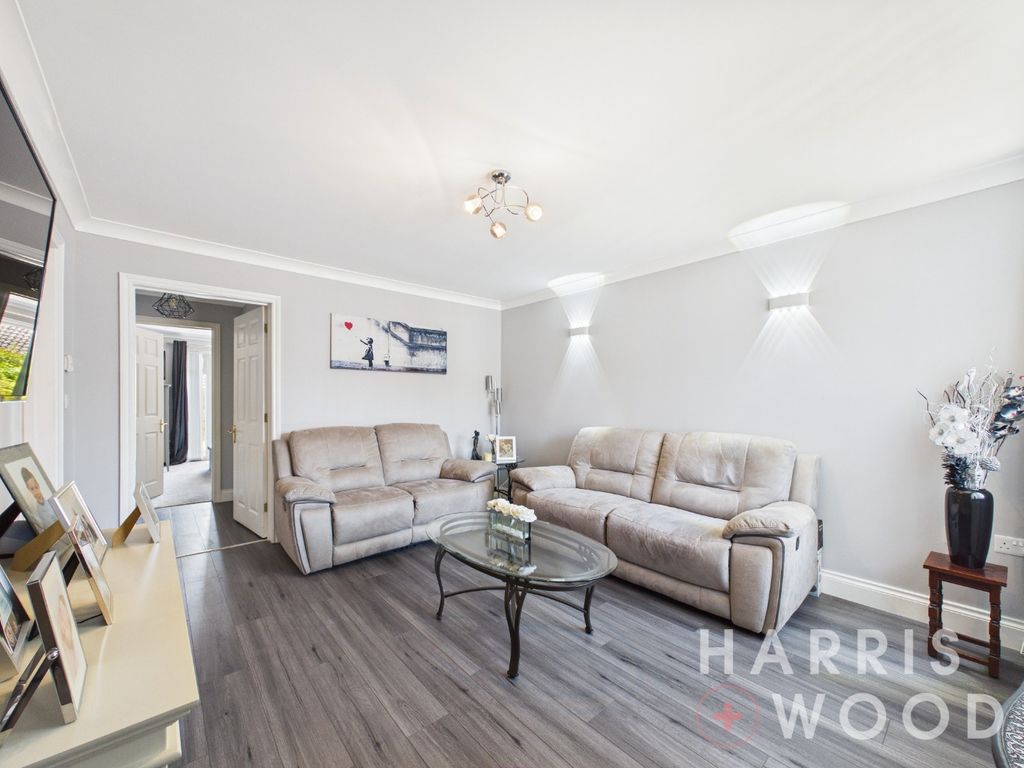 Property photo 3 of 18 5180043