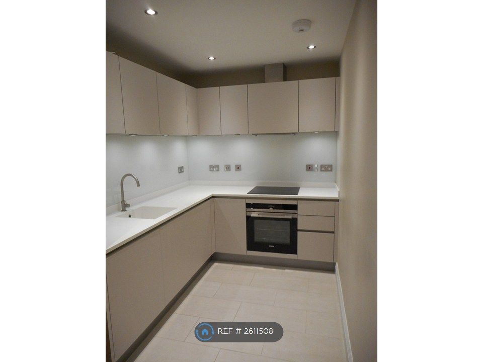 Property photo 2 of 32