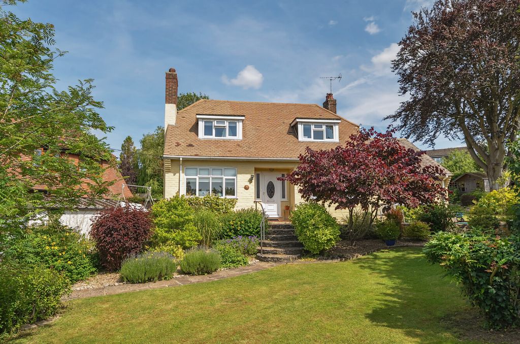 Property photo 1 of 15 1311216-19-6851A4...