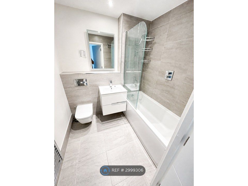 Property photo 2 of 6 Main Bathroom
