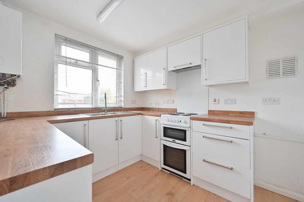 Property photo 1 of 14 Kitchen
