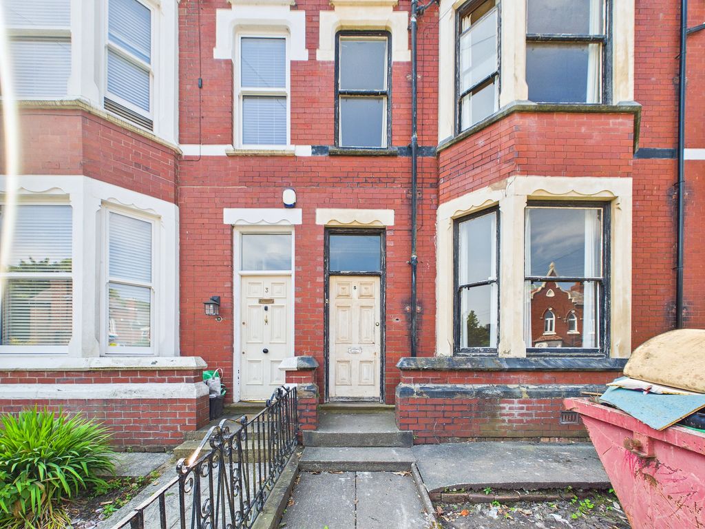Property photo 1 of 37