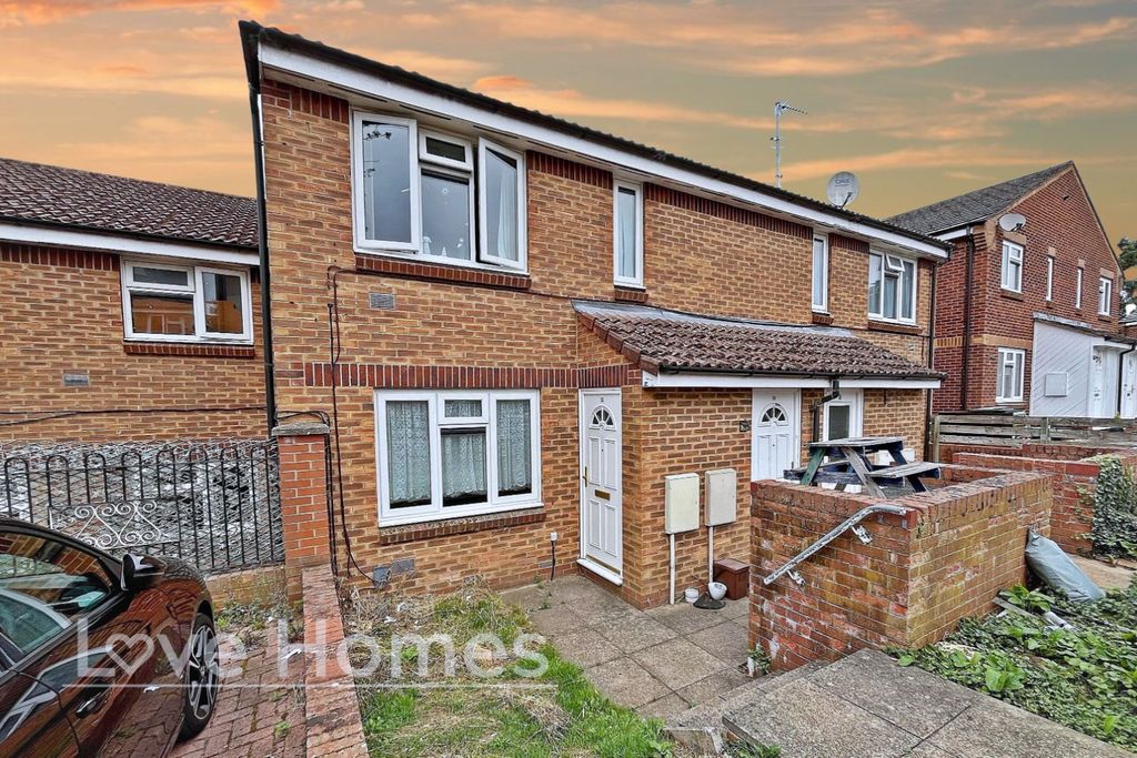 Property photo 1 of 6 4410092