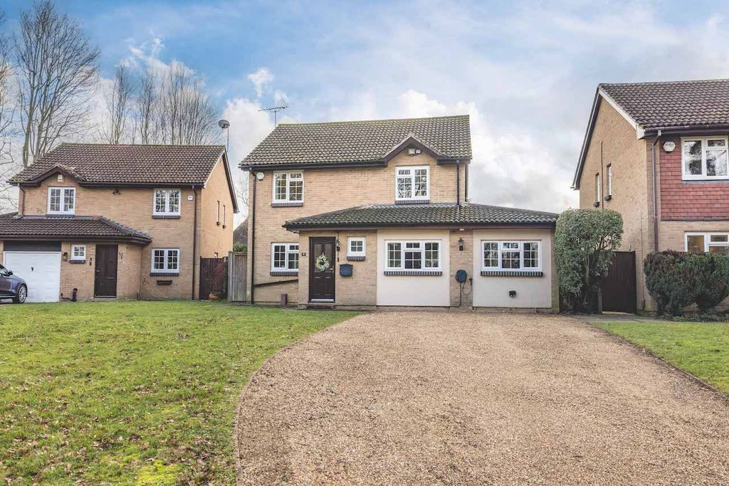 Property photo 1 of 18