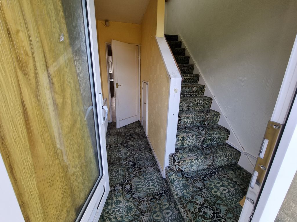 Property photo 3 of 14 Entrance