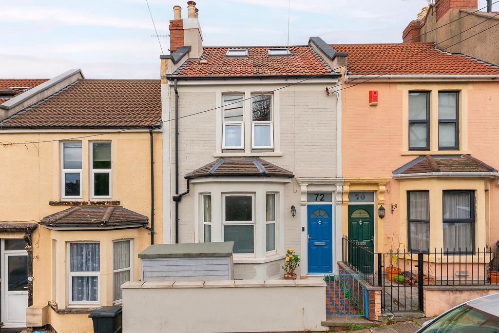 Property photo 2 of 39 7M2Rbr - External B.Jpg