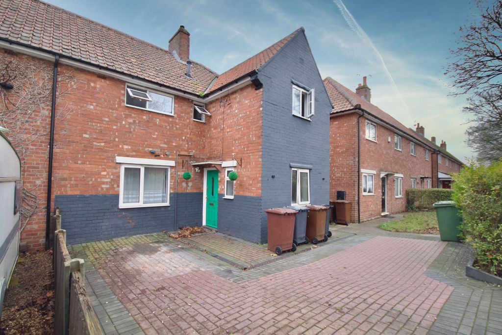 Property photo 1 of 14