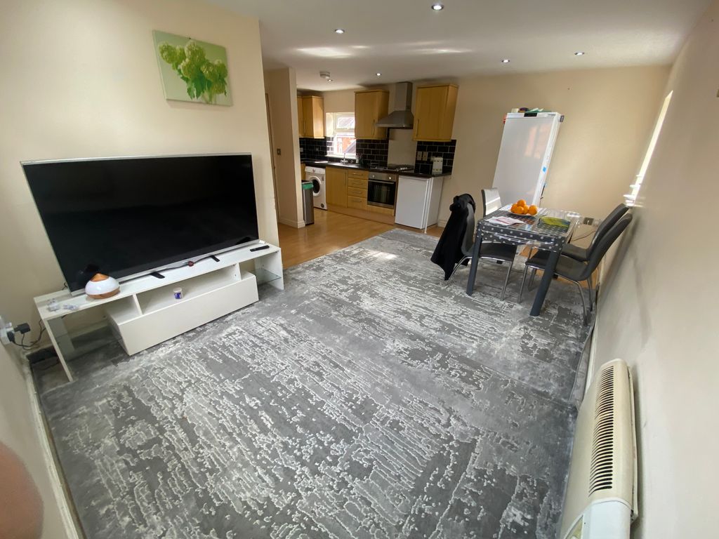 Property photo 1 of 4