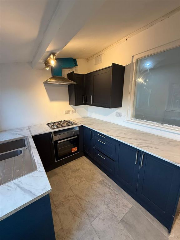 Property photo 2 of 10 Kitchen 1 .Jpeg