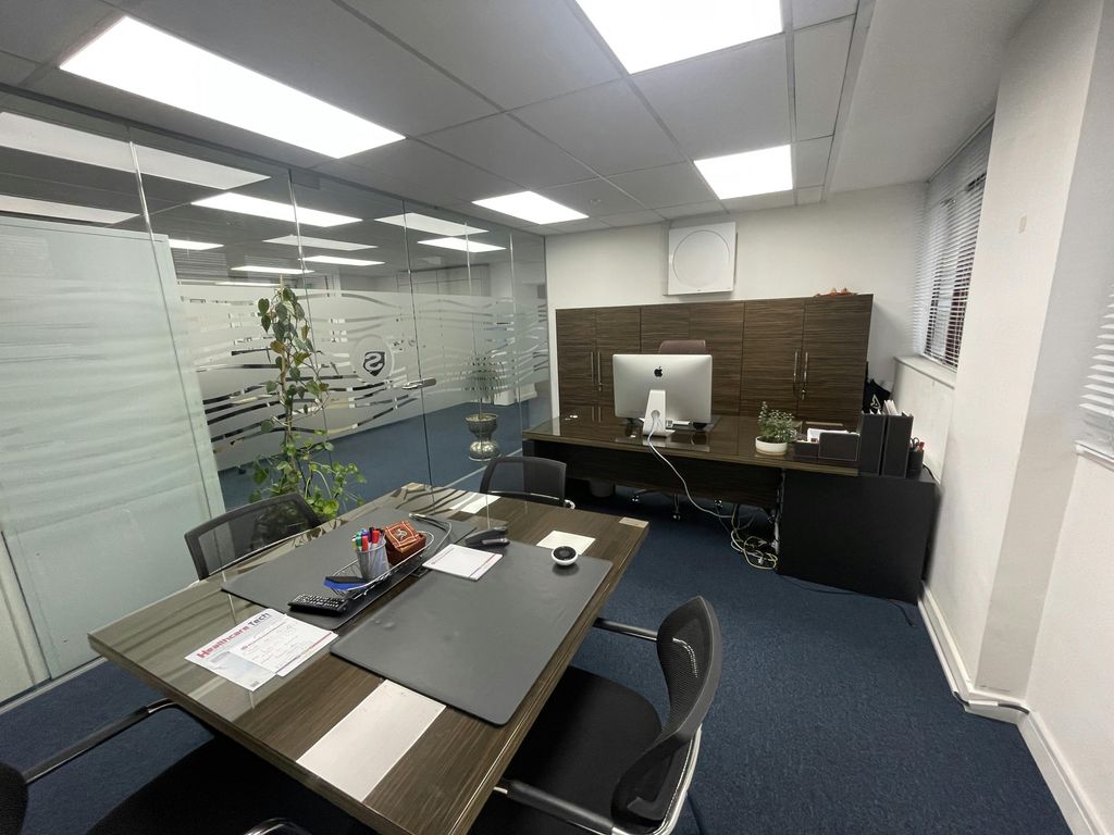 Property photo 3 of 10 Img_0044.Jpg