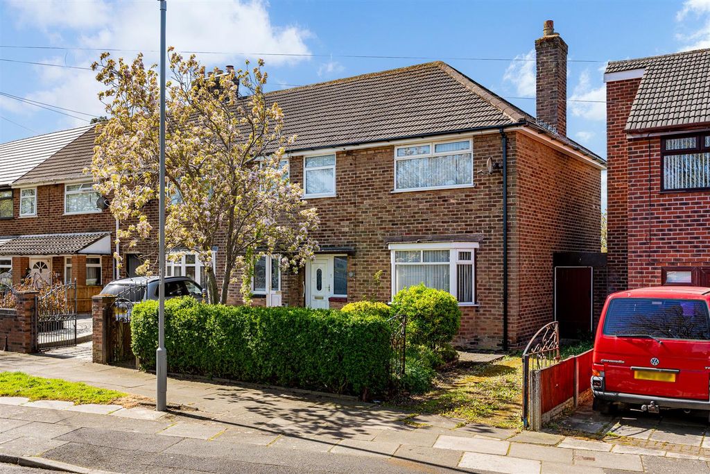 Property photo 1 of 16 70 The Crescent-30.Jpg