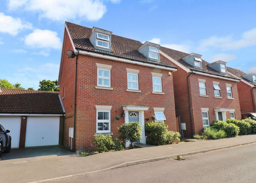 Property photo 1 of 25