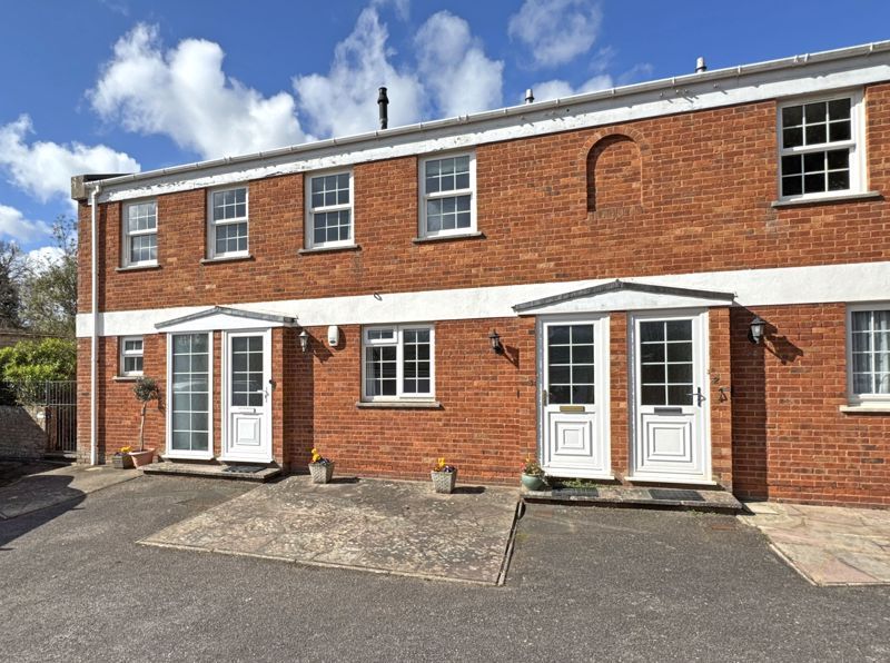 Property photo 1 of 16 Photo 11