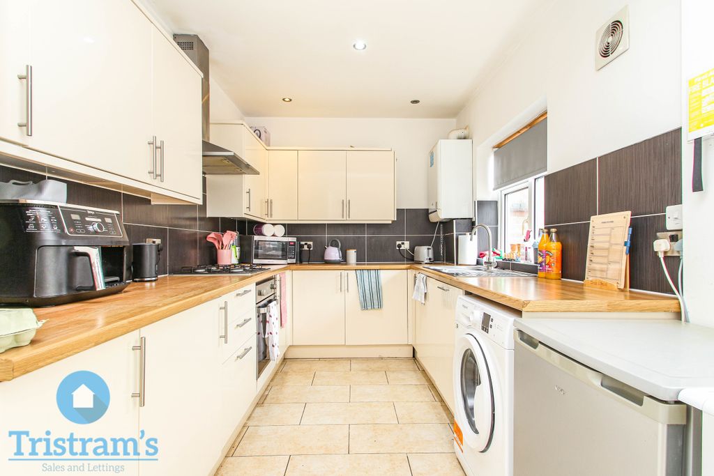 Property photo 2 of 20 Img_0108