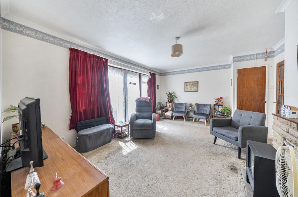 Property photo 3 of 17 1502843-6-6A7B0Ea...