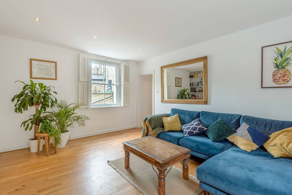 Property photo 3 of 15