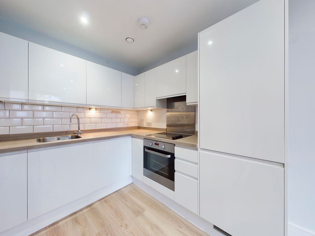 Property photo 2 of 7 80250_2_779275