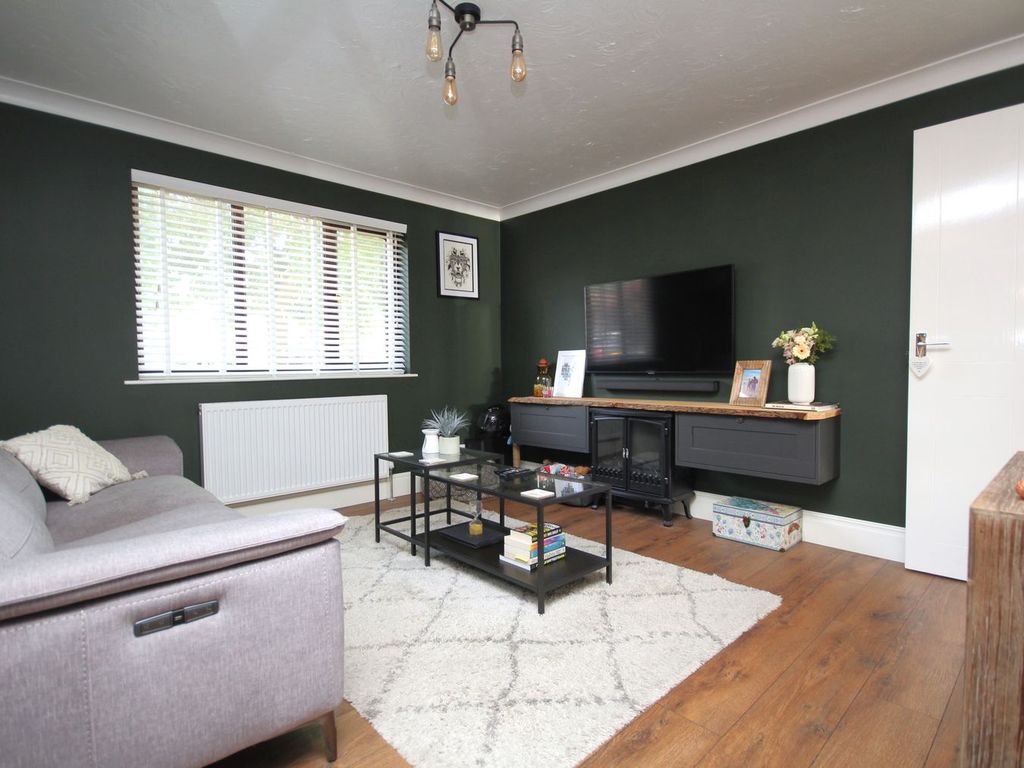 Property photo 3 of 20